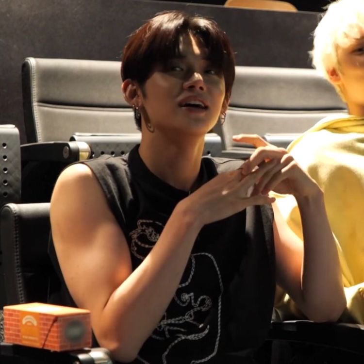 navi loves beomy tweet media