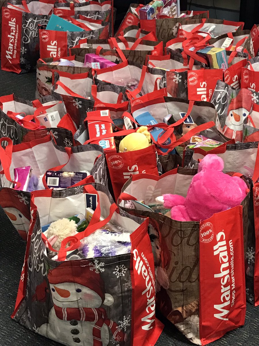 The Kiwanis Club Members came today bringing bags of treats and goodies for our PreK and Kindergarten scholars at James Monroe. We appreciate you spreading holiday cheer upon our scholars. Happy Holidays to each of you!
#Joy