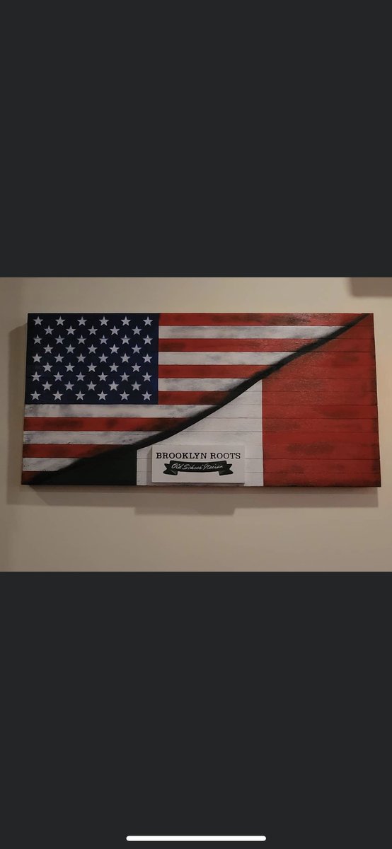 dvkwoodwork03's tweet photo. Thank you Thomas from Brooklyn Roots for a delicious meal. Best Italian food in Brooklyn 🇺🇸🇮🇹🇺🇸         #BrooklynRoots #Dvkwoodwork #woodflags https://t.co/Oa6sY5TgDP