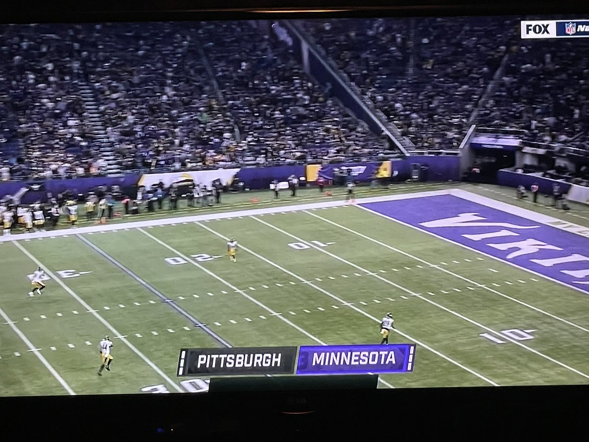 KevinRotty's tweet photo. Looks like they got it right for the second half.#TNFOnFox #Vikings #NFL #Steelers https://t.co/1K0kPbEhZo