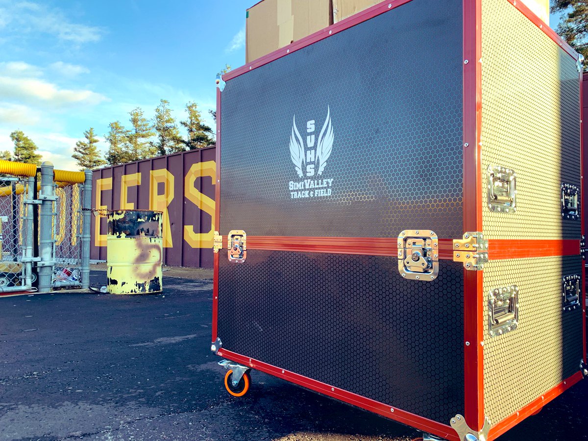 SimiHighTrack's tweet photo. SAVE. THE. DATES.
Things ‘bout to get crazy busy @svhspioneers as we have 4 (yes, 4) All-Comers meets in the next 8 weeks. 2 of them are CA Winter Championship qualifiers + our Simi Valley Invite 3/25 &amp; 3/26 &amp; check out our new display boards from @OnTracknField! 

@PrepCalTrack https://t.co/sOZwUkK0b0