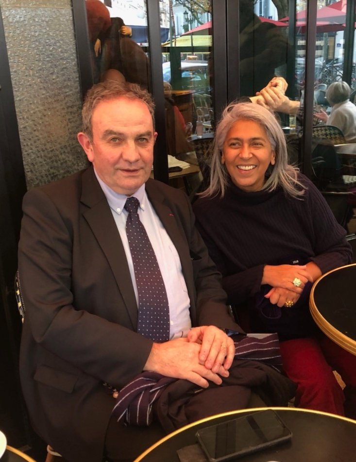 rogerlacanv's tweet photo. Avec @jfguihard après une projection de la comédie #TendreetSaignant de #ChristopherThomson @lesfilmsducap_
Sortie le 19 janvier 2022
Projection @France_UNESCO @confboucherie le 5 janvier dans le cadre des 10 ans du @RepasUnesco
@ggomez_chef
@catherine_dumas
@clubtablefr https://t.co/kvz5Xzat5h