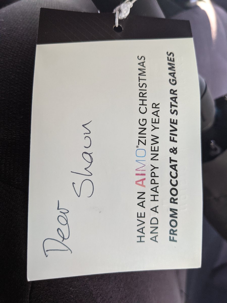 A huge thank you to the team at <a href="/FiveStarGamesOz/">Five Star Games</a> and @ROCCAT 

I've never owned an umbrella so you guys have no idea how legitimately stoked I was to finally get one, especially a Roccat one! Ow yeah!