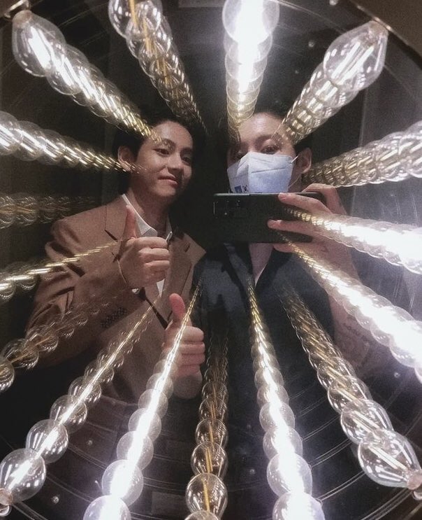 namastebts_'s tweet photo. Edit                                Real https://t.co/qOQLOIGBka