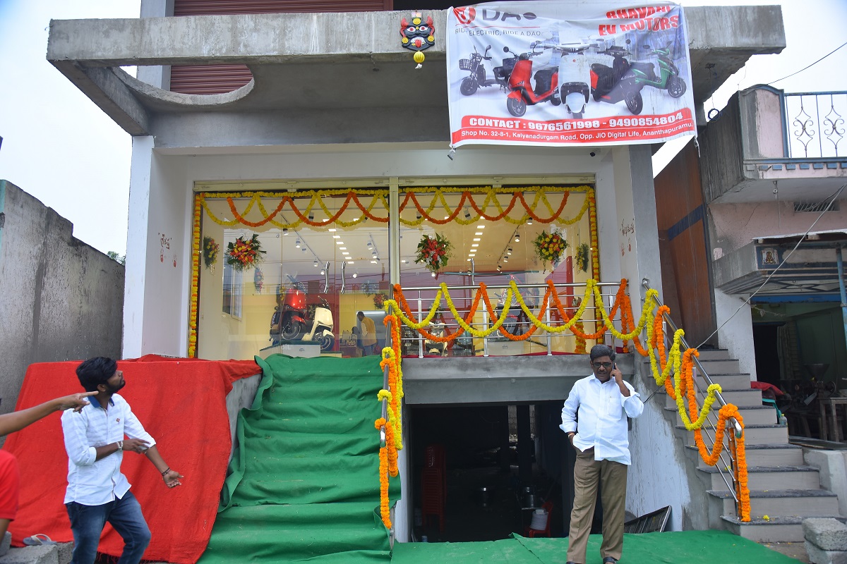 dao_ev's tweet photo. Bhavani EV Motors - An authorized dealer of #DAO Electric Scooters in Ananatapur, Andhra Pradesh

Address:

Bhavani EV Motors,
Survey No.54/1, Plot No.54, 
Papampeta, Andhra Pradesh-515004.
Phone No - 9676561998

For more details, visit the website - https://t.co/FrQMWVFFsq https://t.co/MvpU8ppnvm