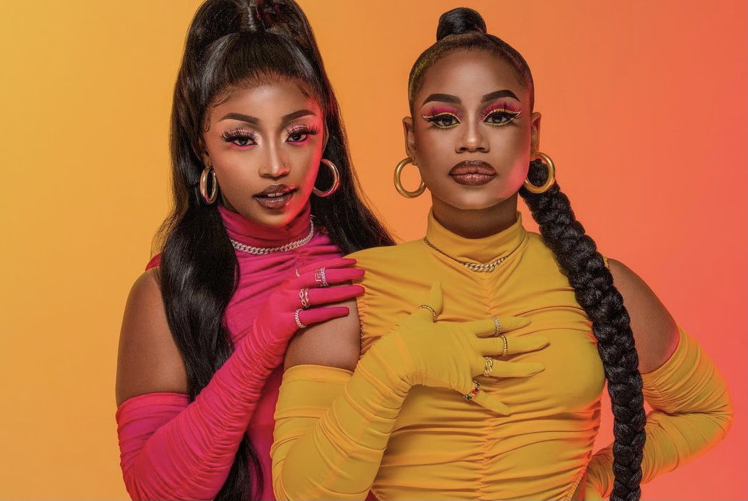 eargroundtv's tweet photo. SASSY &amp; COLORFUL | SHASHA x KAMO MPHELA x FELO LE TEE

“iPIANO” out now on all digital platforms 

https://t.co/QQeQbQZSOO

#ShaSha
#iPIANO
#KamoMphela
#earGROUND https://t.co/5RLCjGjUkp