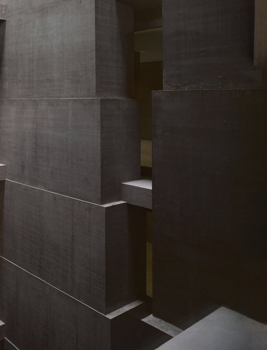 HICarquitectura's tweet photo. Valerio Olgiati > Baloise Learning Center and Offices
photography by: Bas Princen
+info en https://t.co/CJ4TaCQ30D
#valerioolgiati #olgiati #basprincen #baloise #hicarquitectura https://t.co/nUqgOSL2v3