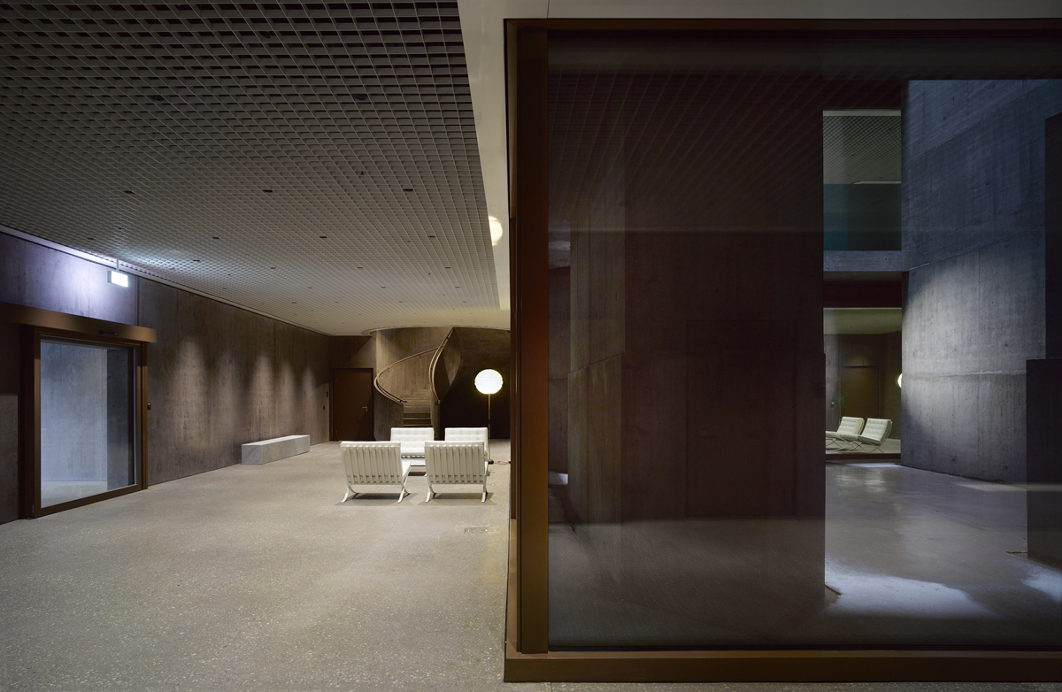 HICarquitectura's tweet photo. Valerio Olgiati > Baloise Learning Center and Offices
photography by: Bas Princen
+info en https://t.co/CJ4TaCQ30D
#valerioolgiati #olgiati #basprincen #baloise #hicarquitectura https://t.co/nUqgOSL2v3
