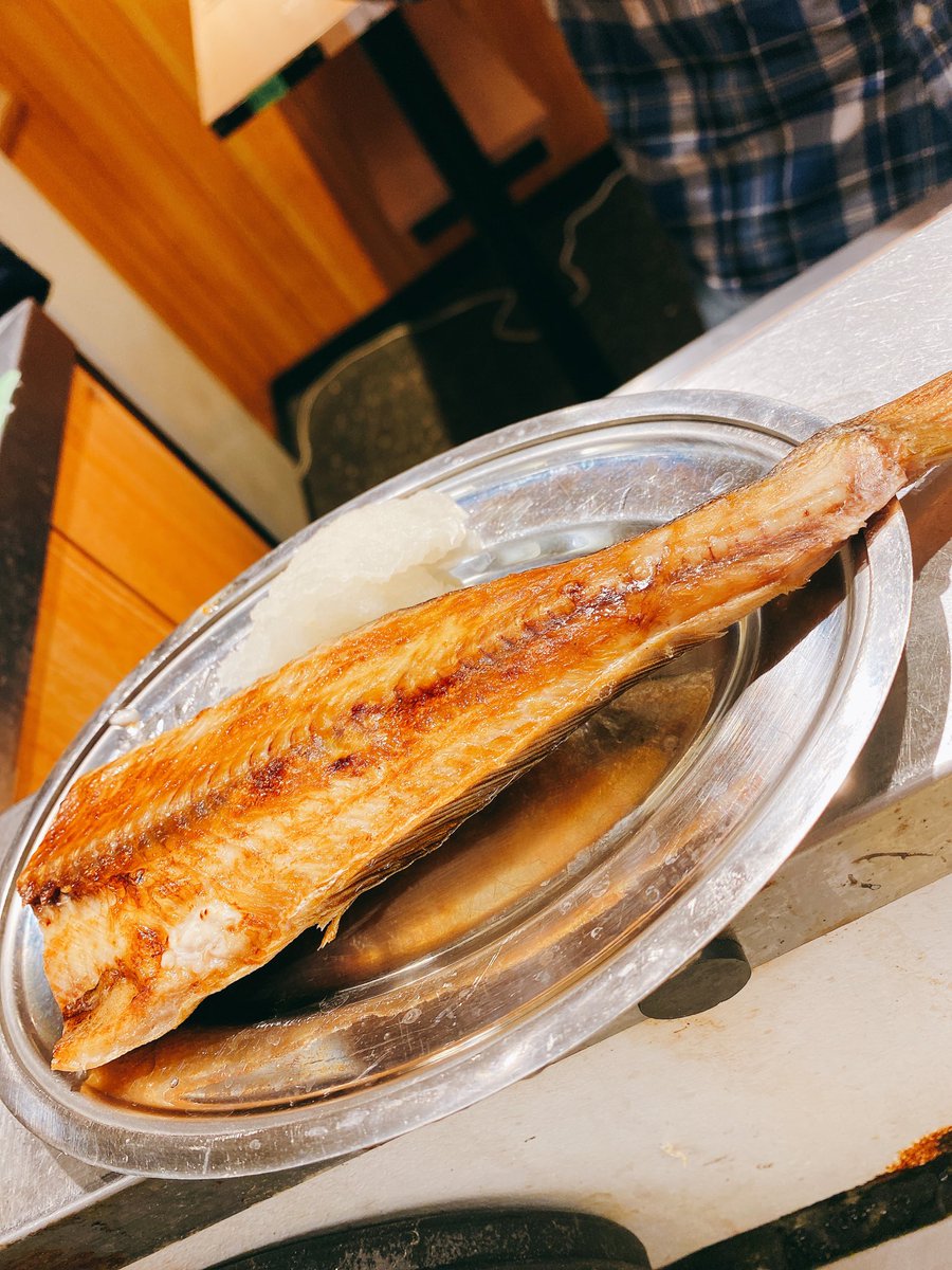 こんにちは☀️
本日も元気に営業しています😳
本日は
静岡のお魚センターで仕入れてきた
干物を御提供させていただいております☺️
数量限定となりますのでお早めにお越しください☺️

皆様のご来店心よりお待ちしております🍻

#町田
#町田のみ
#金宮焼酎