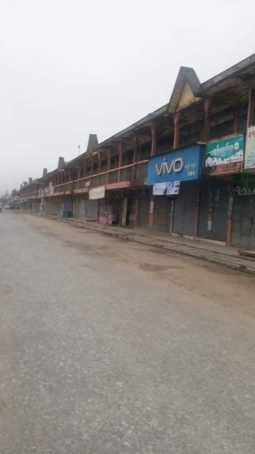 Shan state’s Namkham also in SILENT MODE today to take part in nation wide #SilentStrike, defying junta oppression.   #OurCityOurRules #Dec10Coup #WhatsHappeningInMyanmar