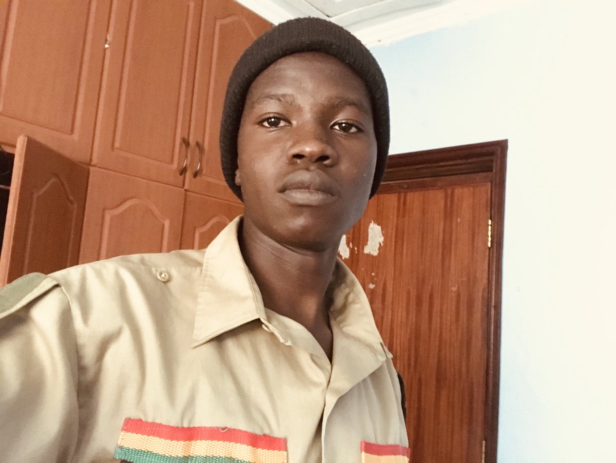 FabiMreggae's tweet photo. One love🇬🇭👊🏿👊🏿 https://t.co/rprGa4I2ak