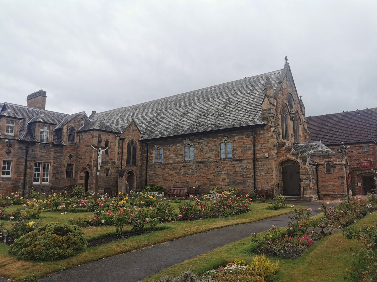 Our Lady of Loretto and St Michael in Musselburgh, my childhood church. Happy feast day! #OurLadyofLoreto