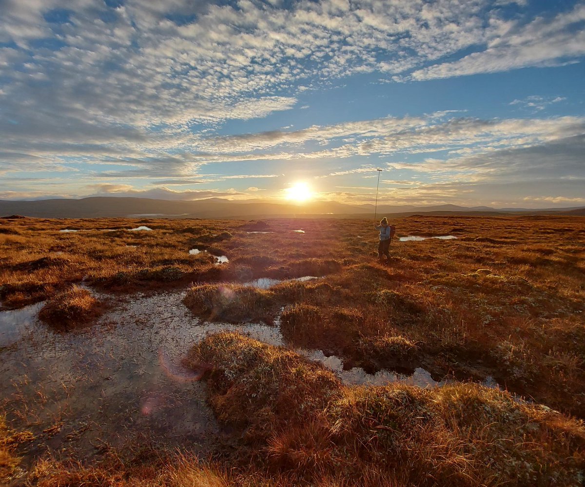 NevisEnv's tweet photo. With #views like this, who doesn't love some winter #peat #probing.

The Nevis Team smashing it out the park as always and #gettingitdone.

📸Benjy Wilcock

#renewables #peatdepth #viewsfordays https://t.co/w90oH0zBVa