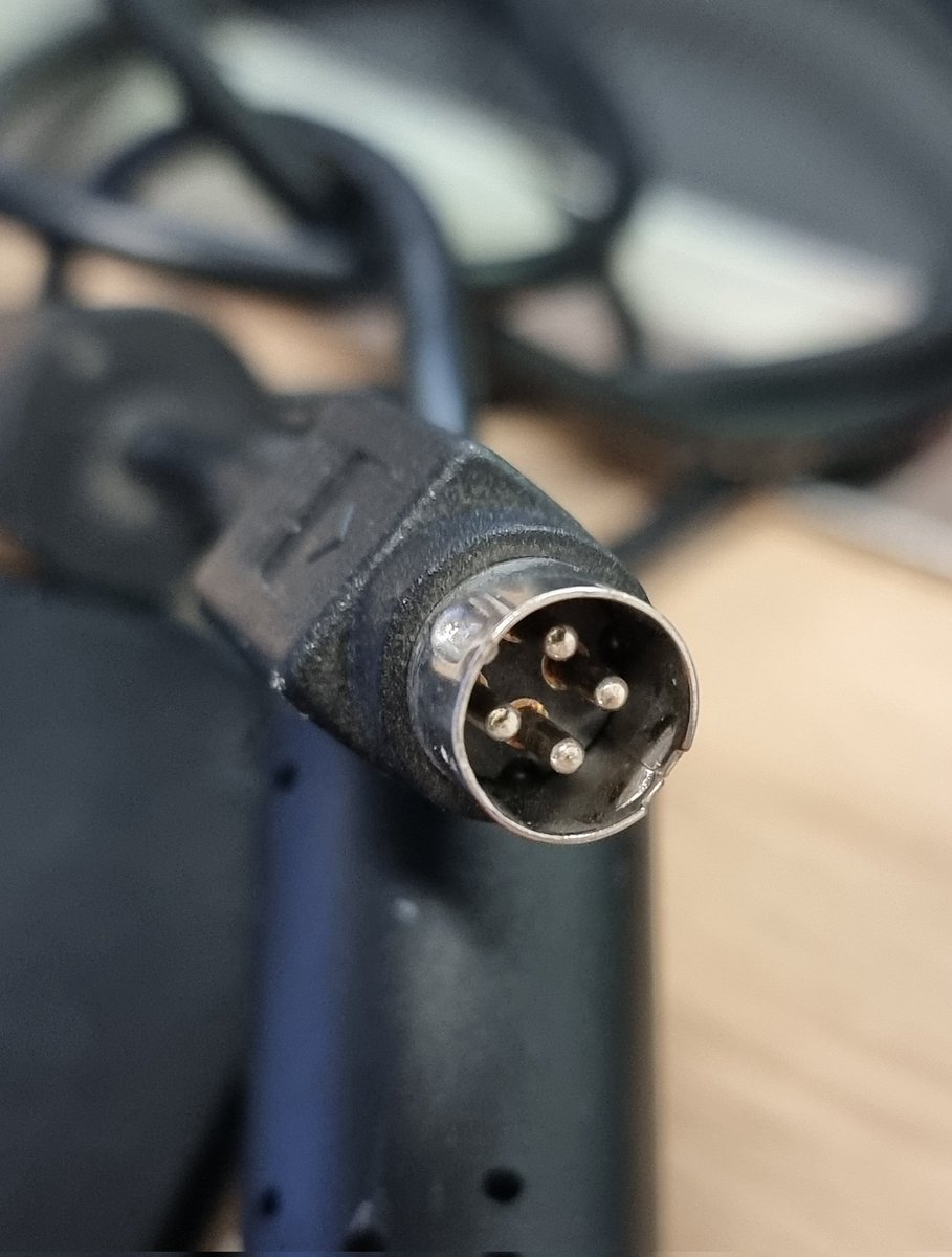 PATTest_UK's tweet photo. Can any one help, trying to get hold of a power supply
AC input 100-240v 2.5A, 50-60Hz
DC output 20v 9A. 
Model
FSP 180 ACA
4 pin https://t.co/0XRxBUaay9