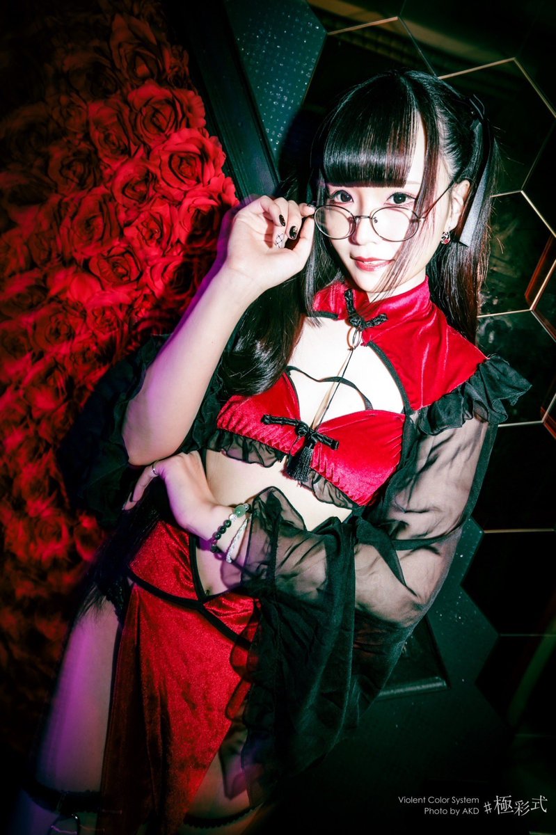 Sayoko_Nakajima's tweet photo. .
さァ、楽しみましょ？

photo | @akd_asr 様

#極彩式
#眼鏡式
. https://t.co/c05YSV6G3B