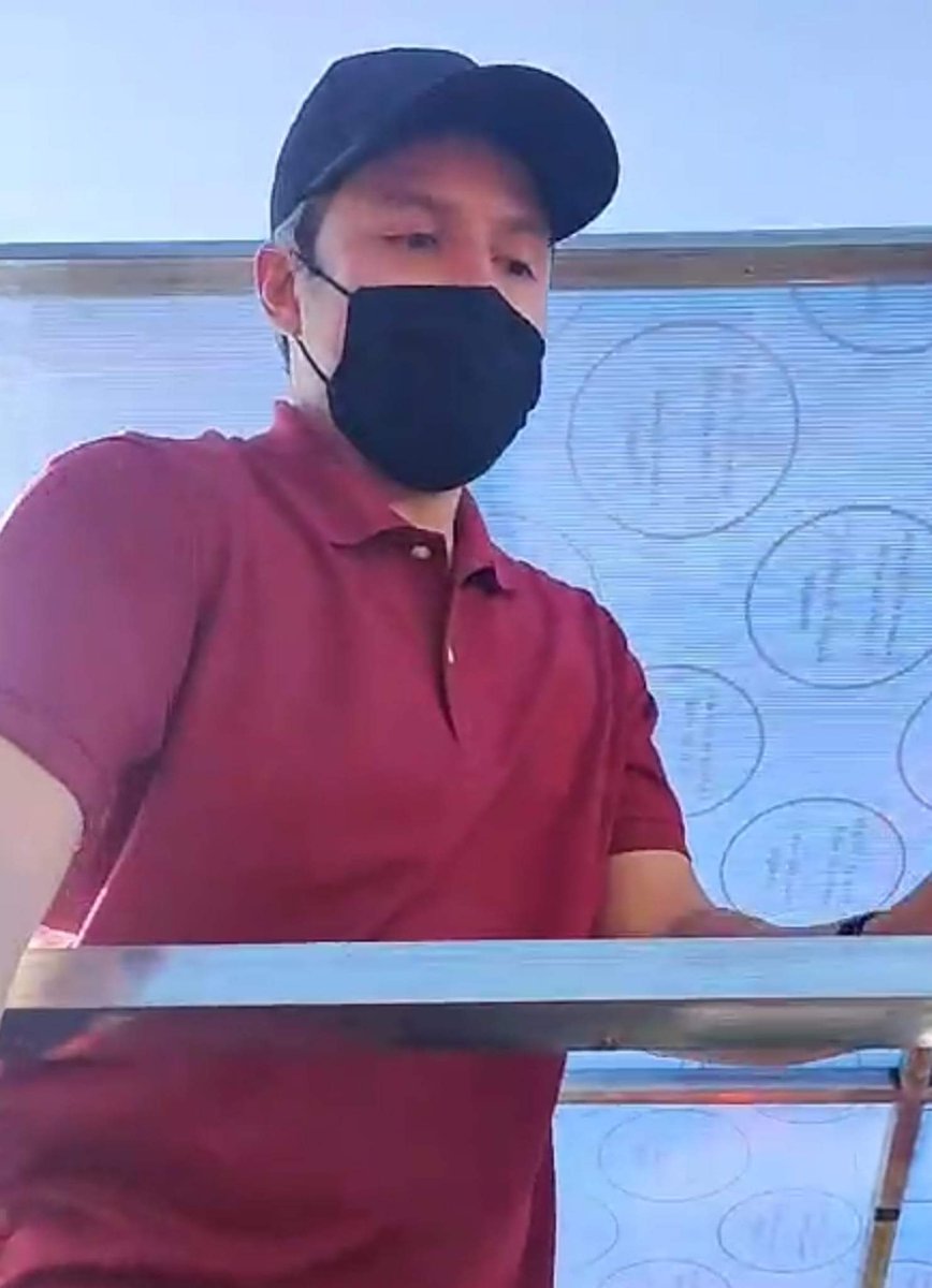 jcpunongbrgy's tweet photo. Ay kasama si Paul Soriano sa Laguna ngayon. Iiyak na naman mga pinktards neto. https://t.co/rgSVuClprk