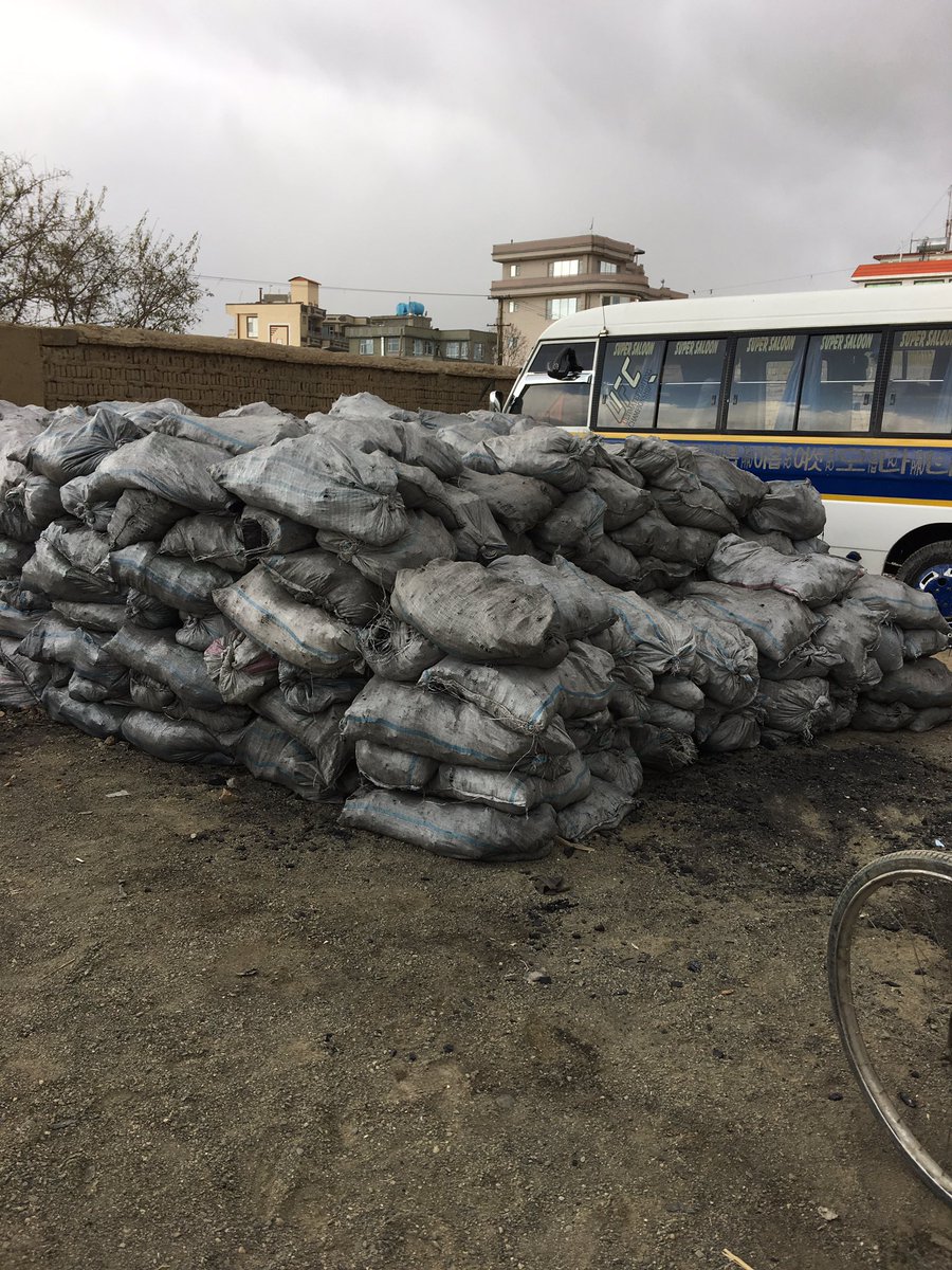 NaimiKazim's tweet photo. Sayedi Brothers producing Company #humanitrain aid for depauperate family with coordination of Missed Puzzle Organization for Education, Researches, and Services(#MPOERS).
#Humanity https://t.co/YTAYKa1bTY