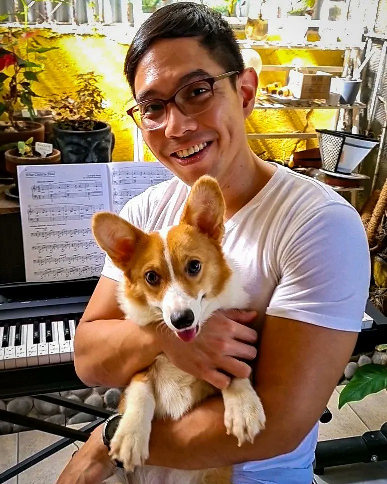 SouthPacCorgis's tweet photo. Daaaad - we don't want to go caroling! 🎄🐶🎅

#southpaccorgis #peachesandcream #dog #corgi #puppy #dogsoftwitter #dogslife https://t.co/eD1e71Ft46