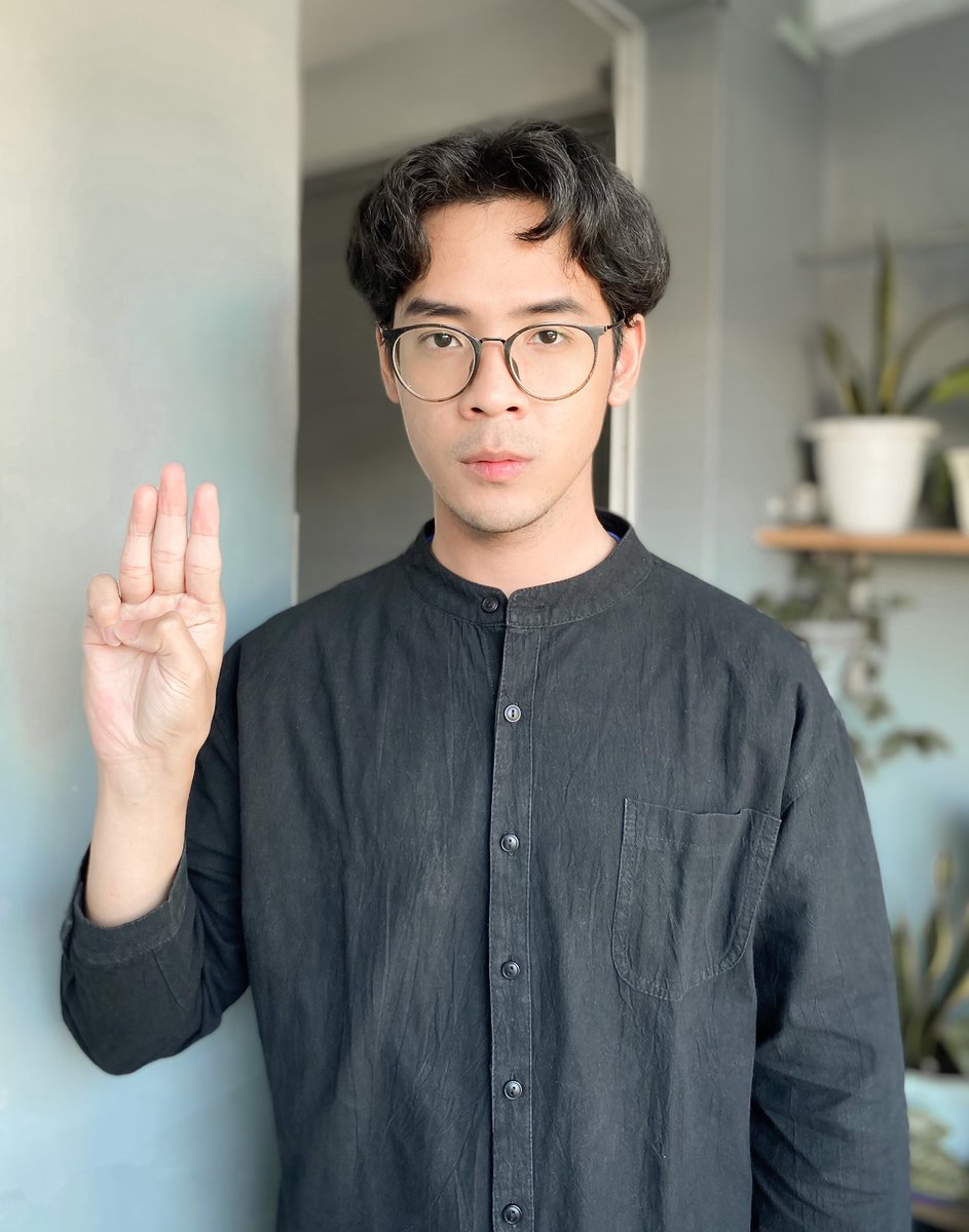 “ဆိတ်သုဥ်းနေတဲ့လူ့အခွင့်အရေး တော်လှန်ရေးနဲ့သိမ်းပိုက်ကြ"
#BlackCampaign 
#10DMovement
#MyanmarHumanrightsday2021
#SilentStrike
တိတ်ဆိတ်မူဖြစ် တော်လှန်ကြ💪