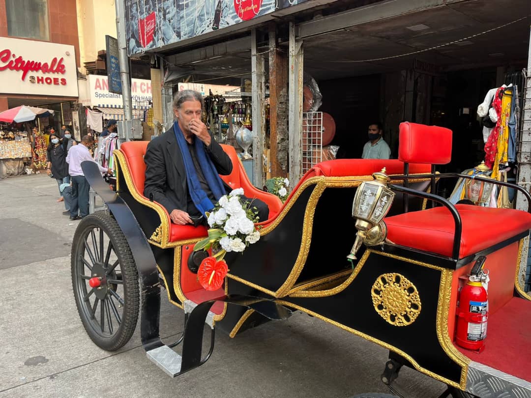 Khaki_Tours's tweet photo. We had the opportunity to host German Ambassador, Walter J Lindner who wanted to check out our #FortByVictoria private tour. He was amazed to see so many German connections in the city.
Book a private tour at your convenience at https://t.co/9Xu7fidxXZ.

#KhakiTours #Mumbai https://t.co/I5GnLYiprA