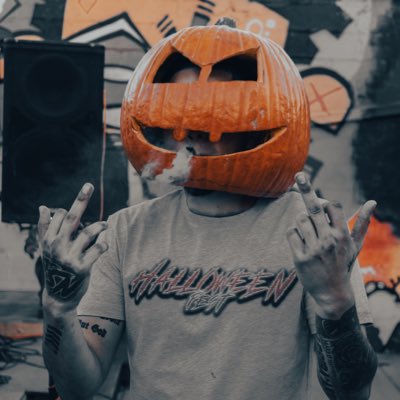 EricsonSandio's tweet photo. #NewProfilePic #NoStepsBackwards #HalloweenFest https://t.co/mYcBaCNhRh