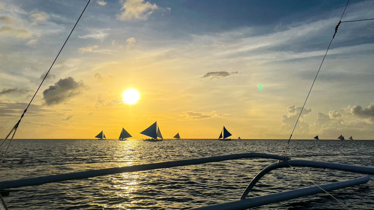 wanderfulsteps's tweet photo. Watch our Sunset Walk at BORACAY ISLAND 🏝☀️🌊Click link below ⬇️⬇️⬇️‼️
https://t.co/HalMMs931A
#walkingtour #walkingtours #virtualtour #virtualtours #newnormal #newnormal2021 https://t.co/1u7JTB9wL1