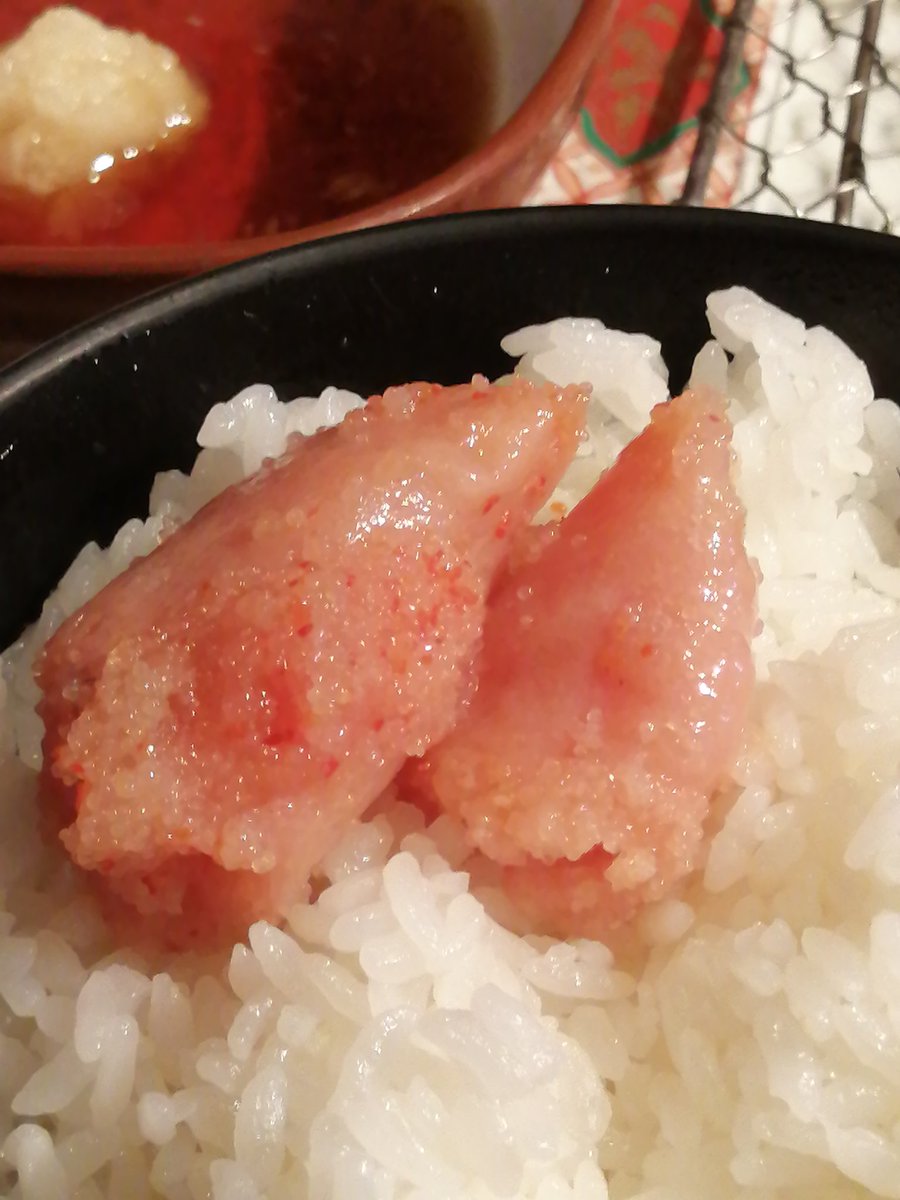 今日は、天ぷら定食! ごはん、明太子がお替り自由。 さらに、 天ぷらは、目の前で揚げてくれ、 サックサク〜😀 美味しかったです〜 ありがとう〜