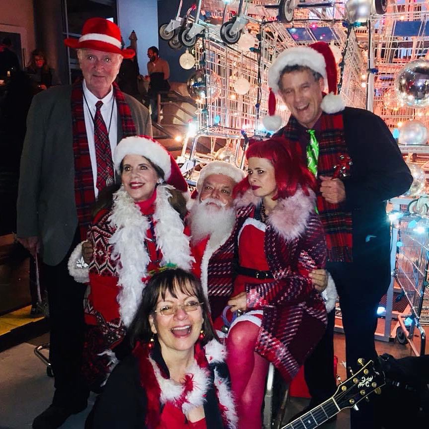 Come carol the night away with Off Their Jingle Bell Rockers, under the Shopping Cart Tree this Saturday on Main Street! #MiracleOnMain 🎶🎄🛒