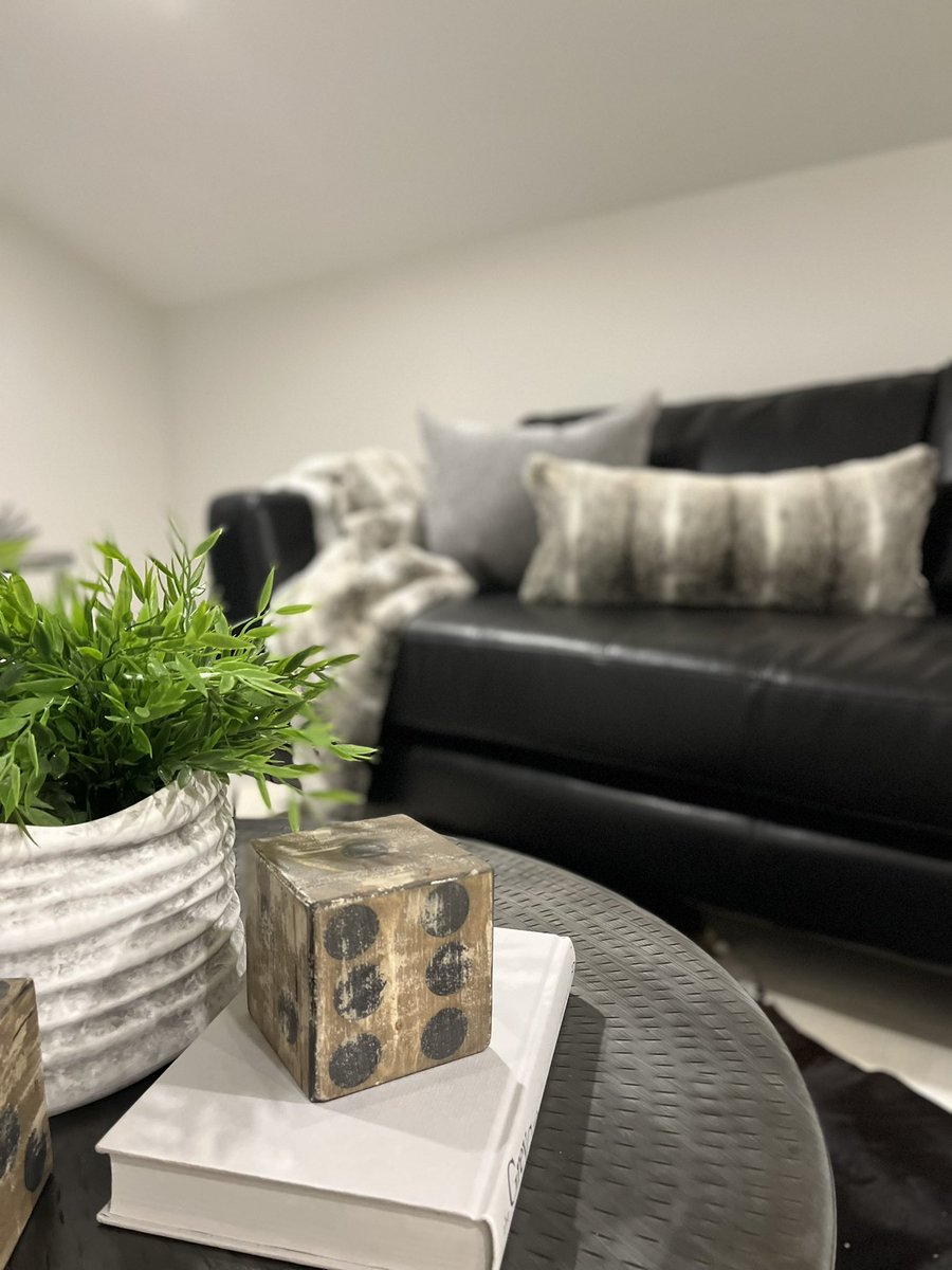 Unfauxgettable's tweet photo. We can’t get over how cozy and cool this Loft Space turned out! It’s Staged to Sell and Styled for Successful Weekend Showings! #GreyCup2021 #cozyspaces #loft #yeghomes #stagedtosell #yeg #luxurylifestyle https://t.co/MQrSLMz32o