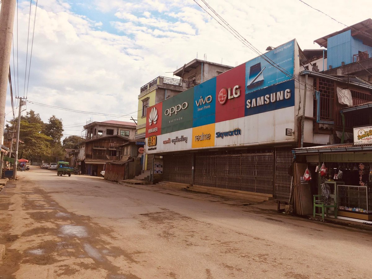 Khithitofficial's tweet photo. ကျောက်စိမ်းထွက်ရှိရာ စီးပွားရေးမြို့တော် ဖားကန့်အပါအဝင် မိုးညှင်းနှင့် ကချင်ပြည်နယ်မြို့နယ်များအားလုံးတွင် စစ်အာဏာရှင်တော်လှန်ရေး အသံတိတ် သပိတ်တွင် ပါဝ��်နေကြပြီဖြစ်သည်။ https://t.co/ZbUtqi4T5O
