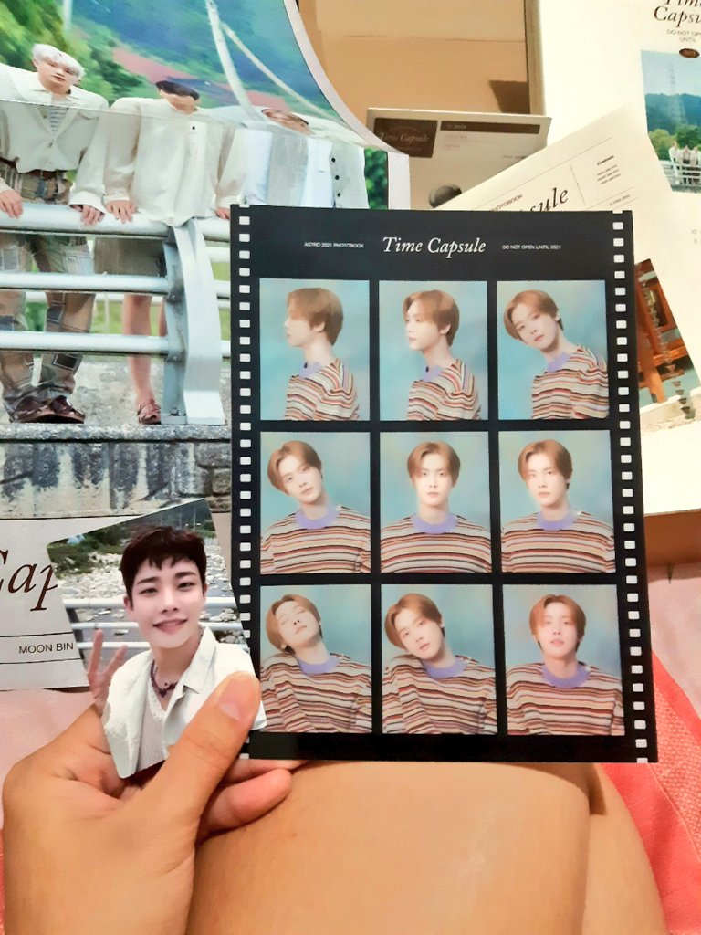 __myungbinnie's tweet photo. Thank youu po @sunnyyy_sells for the safe and well packaged parcel for my Time Capsule PB. Grabe kinikilig akooo, excited ako dumating to at i-unbox, first time to knock on item before buksan tapos omg, pag siniswerte ka nga naman, I pulled MJ and Sanha. ๐๐๐ฅฐ #Sunny_Feedbacks > https://t.co/HLTJirG9TT