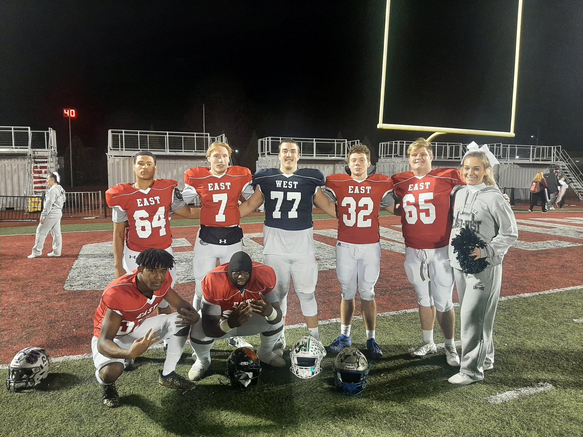 Wilson County represented @tnallstar tonight.@BDPFootball @MJGOLDENBEARFB @GreenHill_Hawks @PurpleTigersFB @TBSports5