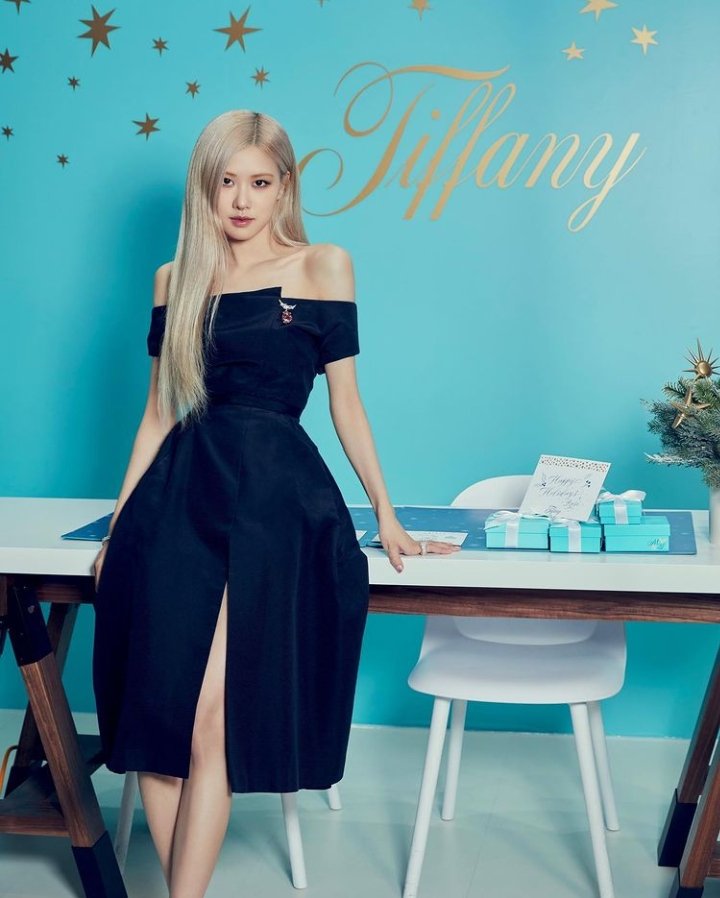 _pnynhei_'s tweet photo. I vote #MAMAVOTE #rosé 
Còn thời gian để chúng ta vote trên Twitter nên mọi người cố gắng nhé, retweet nhiều lần càng tốt. 

Một buổi sáng xinh đẹp cùng Rosie https://t.co/6XyTK9YNFn