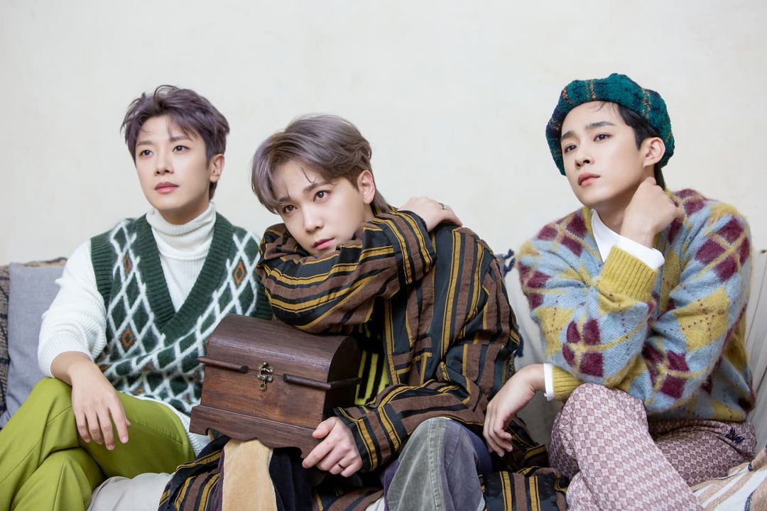 KUClNG_'s tweet photo. Today on 6PM KST
FTISLAND IS BACK!!!
#FTISLAND #FT아일랜드 #8TH_MINI_ALBUM #LOCKUP #말이안돼 #Unthinkable
#FTISLAND #FTISLANDisBack #FTIsBack #FTISLAND_is_back https://t.co/6kyuJKOVPo