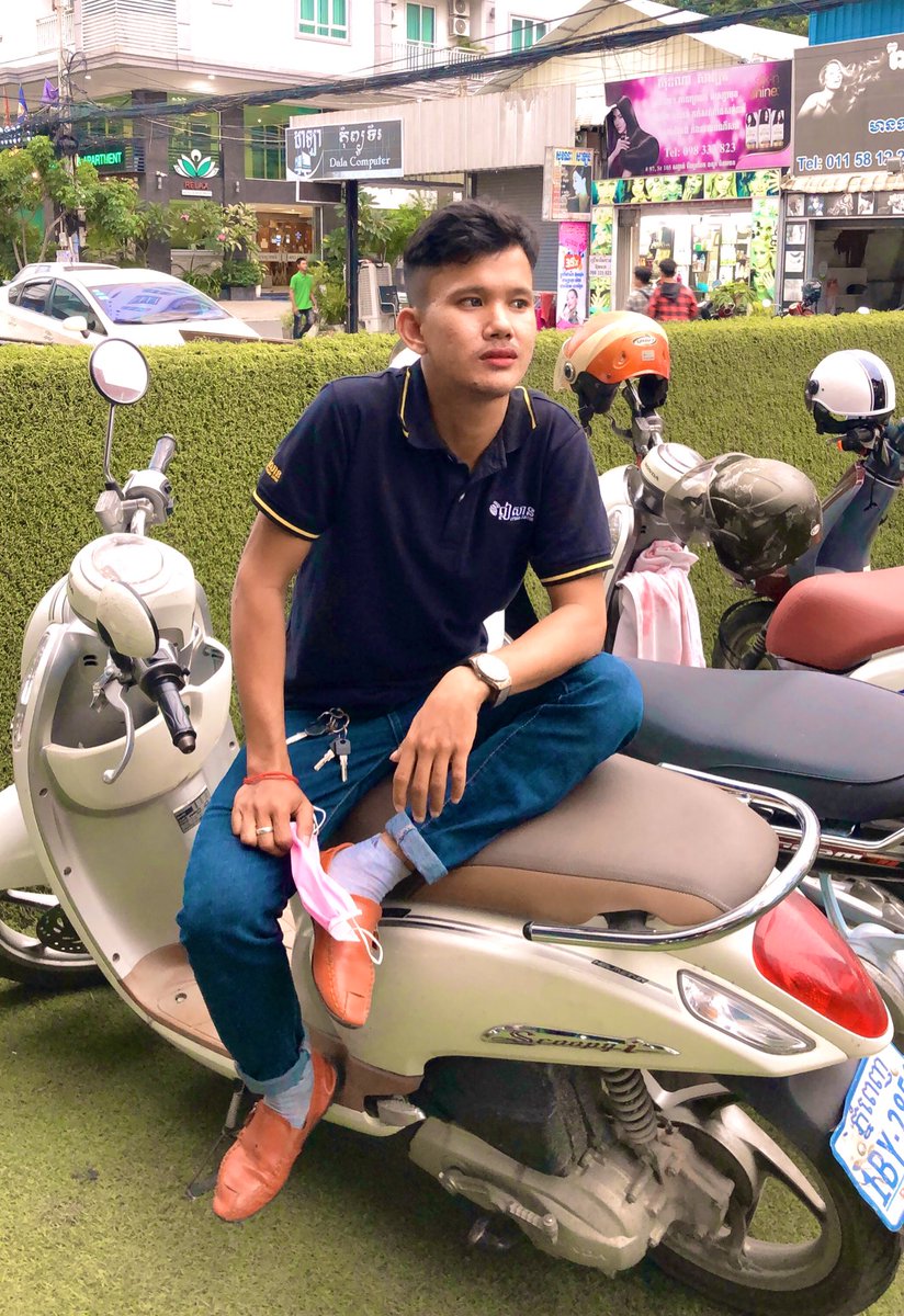 ឃើញខ្ញុំមិនមាត់កំថាខ្ញុំស្លូតតាមពិតខ្ញុំស្លូតមែន😀😀😀😀