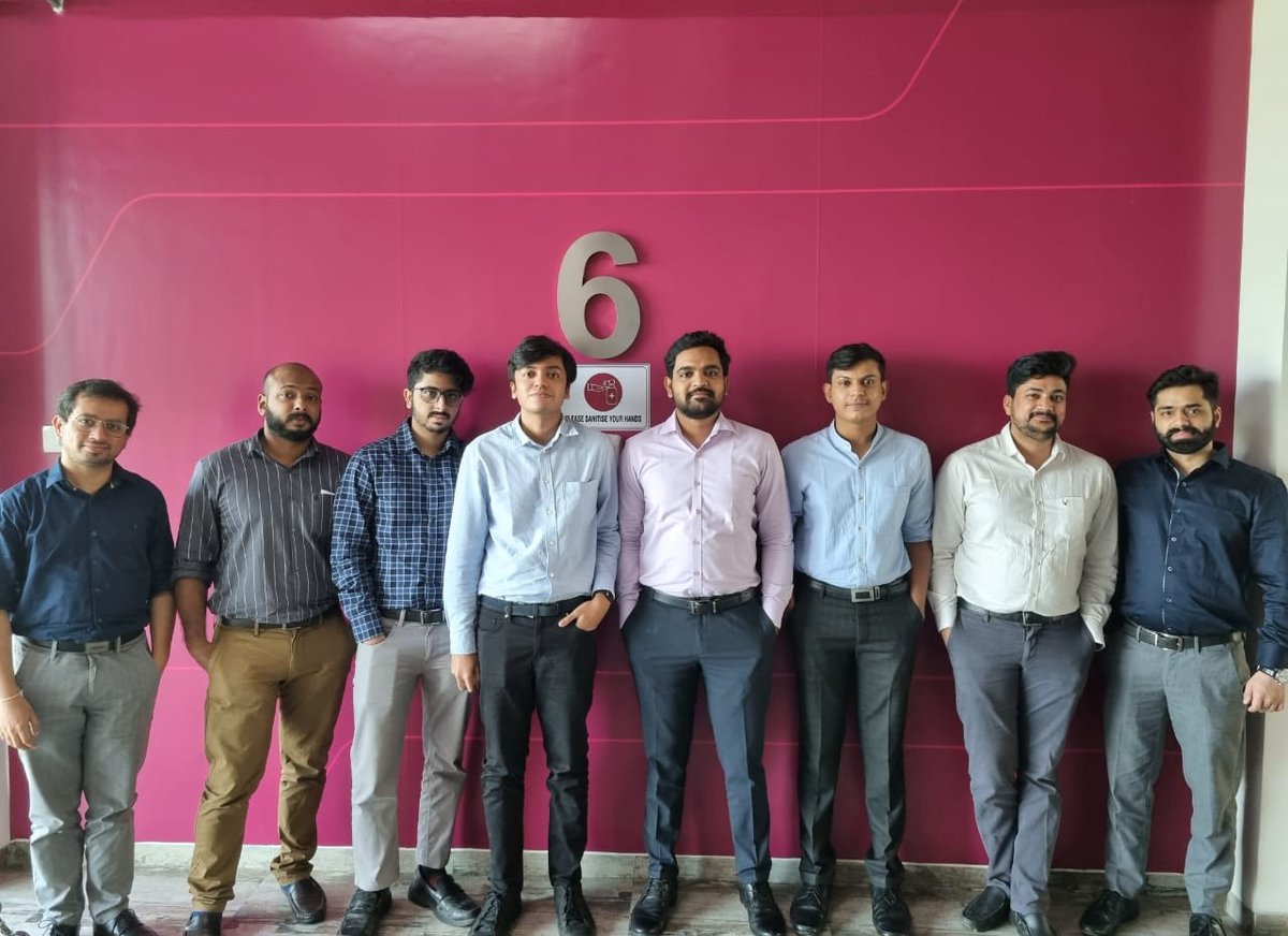 manipalskills's tweet photo. After 18-weeks of rigorous Fullstack Training, our young and talented batch 1 &amp; 2 of Manipal School of FinTech join @AxisBank as Deputy Manager - IT. 
They now enter the world of suits and ties and responsibilities. Congratulations!
#SchoolOfFintech #AxisBank #FullStackDeveloper https://t.co/byJ6aX3Smb