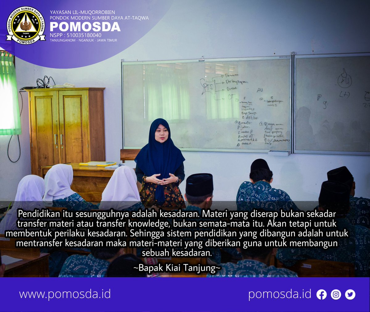 pomosda_id's tweet photo. Pendidikan itu sesungguhnya adalah kesadaran. Materi yang diserap bukan sekadar transfer materi atau transfer knowledge, bukan semata-mata itu. Akan tetapi untuk membentuk perilaku kesadaran. 
 #pomosdapeduli #pomosda  #pesantrenbertani #santrikiaitanjung #kiaitanjung https://t.co/BTkqq8xGGi