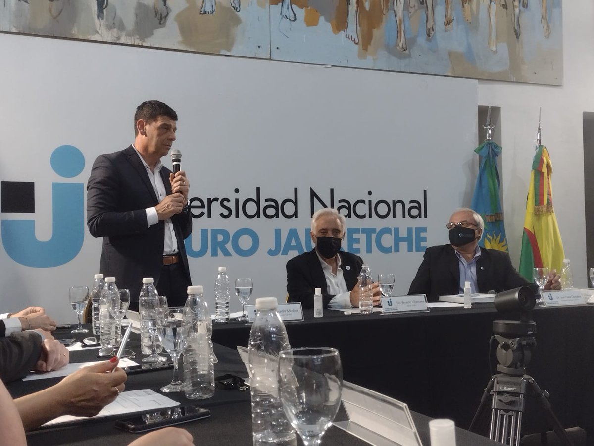 MUNAP_OFICIAL's tweet photo. ASAMBLEA y ELECCIÓN DE RECTOR
Se celebró la Asamblea en @UNAJ_oficial  donde @Villanuevaunaj dejó el cargo en manos de @ArnaldoDMedina , la compañera CS @paoqblas expreso orgullo de representar a los estudiantes  y abogó por trabajar por la inclusión y permanencia estudiantil https://t.co/HjCtQdRi10