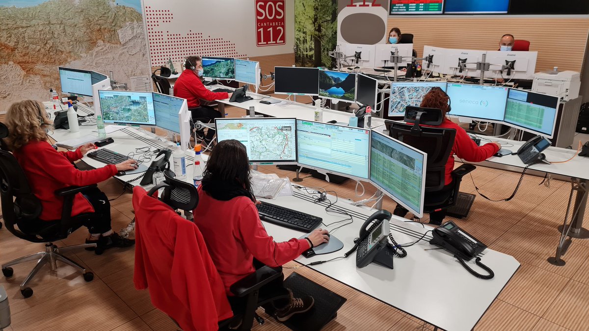 112Cantabria's tweet photo. ⚠️ Desciende de 1 a 0 el nivel de emergencia del #INUNCANT

✅ Continúan las labores de seguimiento y las intervenciones en zonas afectadas

🟠 En situación de prealerta las cuencas del #Asón y #Deva 

ℹ👉🏼 https://t.co/nRJDVjp51S https://t.co/P35UarUk6k