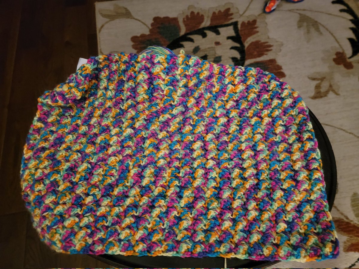 I'm halfway done with the baby blanket. I like the colors a lot now that it's bigger. #HappyColors
