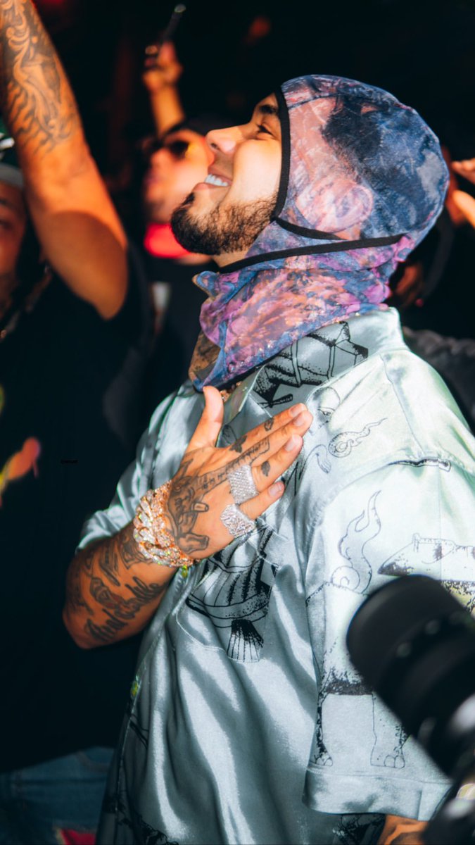 legendanuel's tweet photo. Nosotros ponemos las reglas que todo el mundo odia, pero que nadie se atreve a romper 👁️👌🏻 Del caserío pa'l mundo entero 🇩🇴🇵🇷🌎 @Anuel_2bleA @rochyrdelmejor #losiluminatis
#TeamWaWaWa #LasLeyendasNuncaMueren https://t.co/WTptaQhxPS