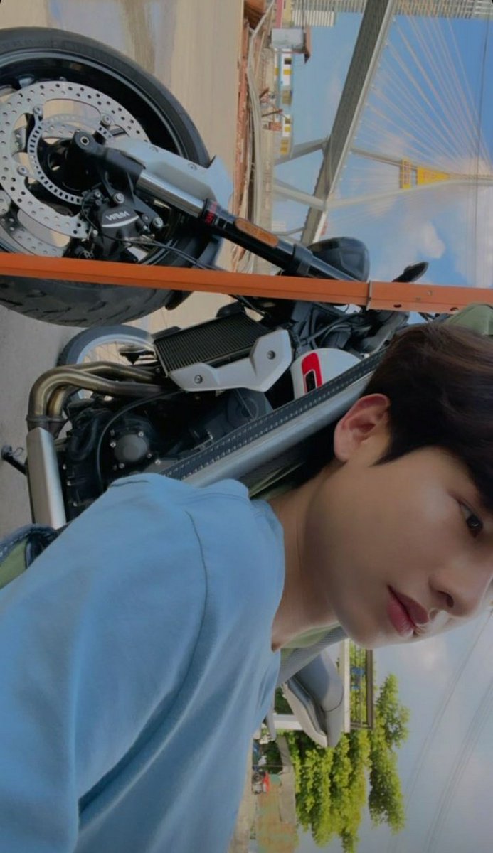 En babii se sabe que ese puente de atrás no es cualquier puente, es EL PUENTE
#NotMeSeries #ออฟกัน