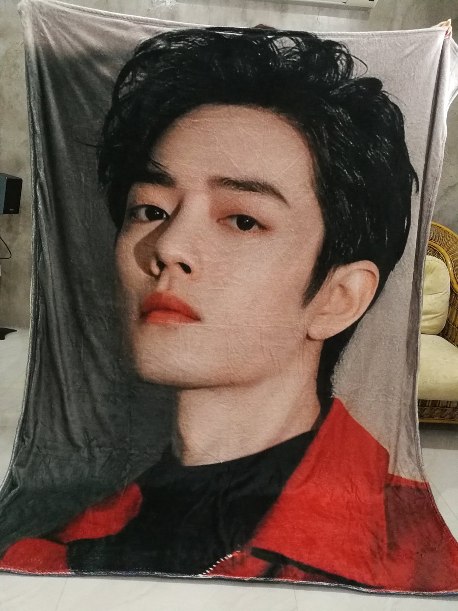 ลูกค้าเลือกพิมพ์ผ้าห่ม 2 เมตร 2 ด้าน 2 ผืน ประกบหน้าหลัง.. หนัก นุ่ม อุ่น ฟิน #XiaoZhan #XiaoZhan肖战 #TeamWang #JacksonWang #GOT7
❤️❤️❤️