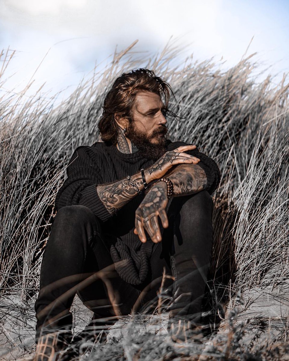 It's all about Direction.  Does <a href="/OriannaJ18/">Orianna Johnson</a> know her true North?

Mine has always been Championship glory, everywhere.

This promotional statement is for <a href="/WCwrestlingfed/">𝔚𝐑𝐄𝐒𝐓𝐋𝐈𝐍𝐆 𝕮𝐎𝐀𝐋𝐈𝐓𝐈𝐎𝐍</a> for the Unrivaled World Championship Crown.

#ManofChaos #ManWithoutAPlan

wrestlingcoalition.jcink.net/index.php?act=…