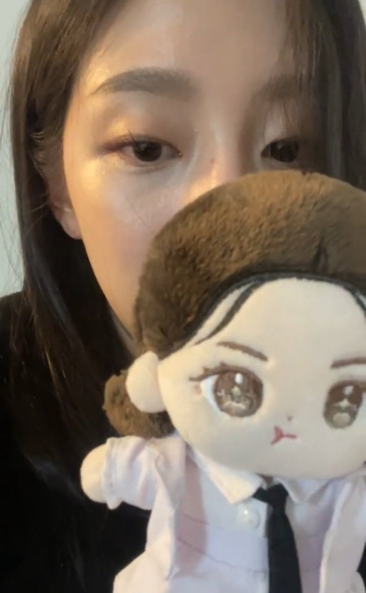 jigiya0320's tweet photo. 예인이가 두명 https://t.co/urQDuUoYnS