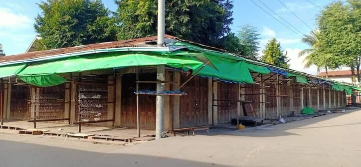 Maubin Township in Ayeyarwady Region, Taungoo in Bago Region, Yenanchaung in Magwe Region and Kale in Sagaing Region have joined Friday’s nationwide silent strike to defy military rule. (Photo: CJ) 

#WhatsHappeningInMyanmar