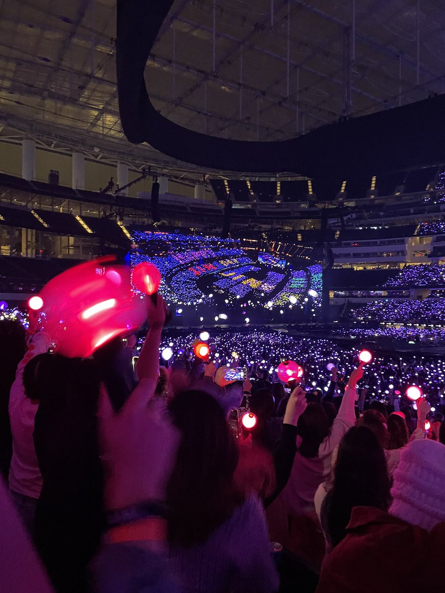 marlenea03's tweet photo. 12/2/21💜 https://t.co/sXkTzh8NF1