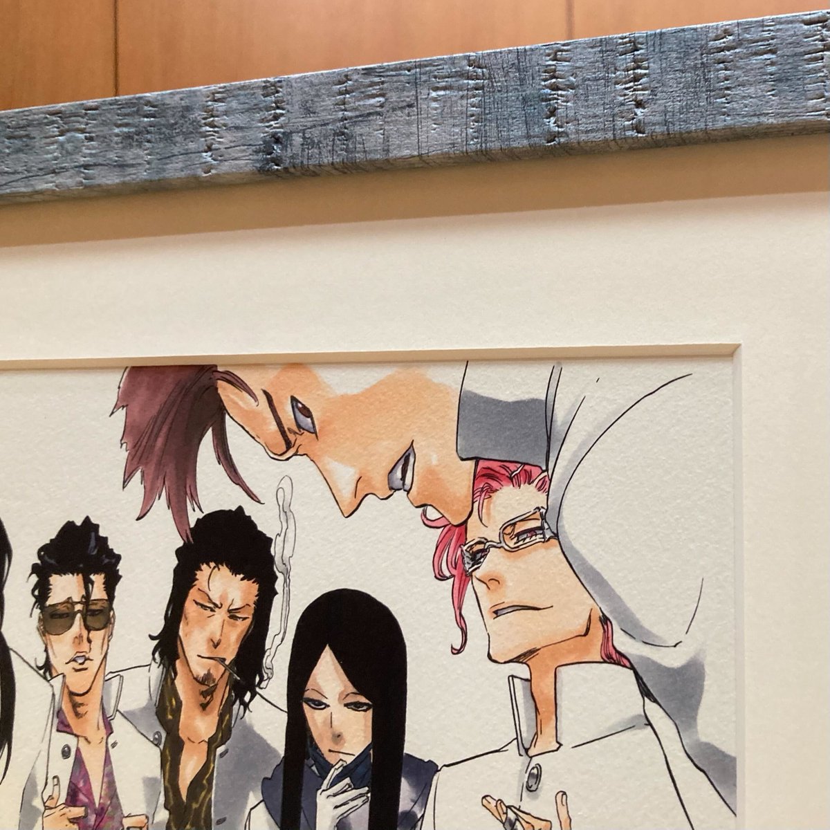 【原画展グッズ情報!】
『#BLEACH 』を象徴する名シーンをグッズ化!
「額装複製原画」は多彩な色域のインクを使用することにより、繊細なニュアンスを再現。また「複製原稿」はベタのタッチや断ち切りの外に描かれた部分など、可能な限り再現しました。
https://t.co/iMXwUzbbAG
<スタッフ> 