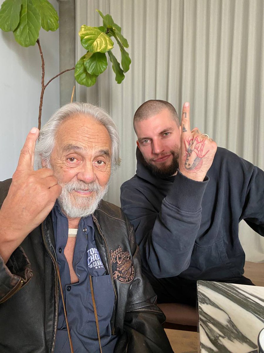 tommychong's tweet photo. mec super cool @TheRealM0nk https://t.co/940meDKOXl