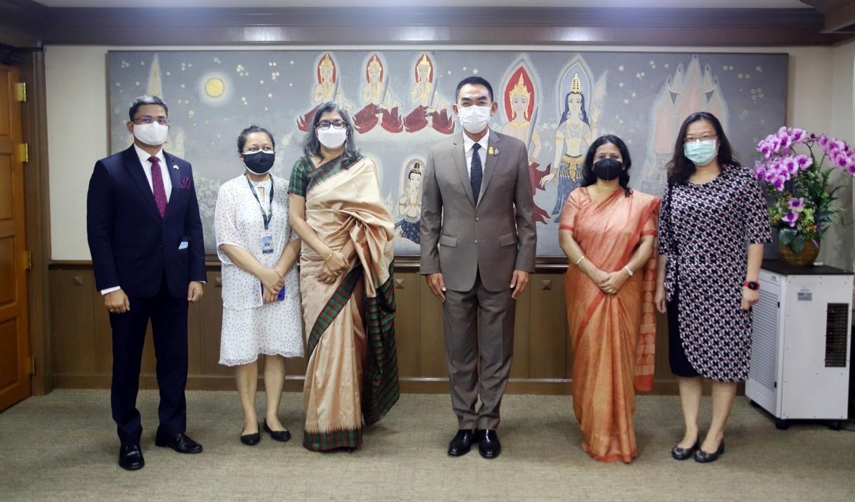 IndiainThailand's tweet photo. Amb Suchitra Durai called on the new Secretary General of the National Security Council of Thailand Gen Suphot Malaniyom yesterday. Issues of mutual interest were discussed.

@MEAIndia https://t.co/BDjHT9r8UT